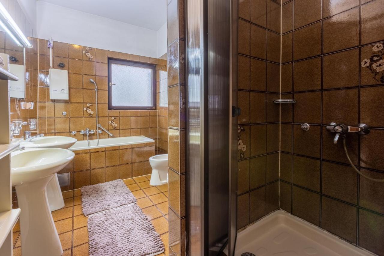 Apartment Suzy Dramalj Ngoại thất bức ảnh