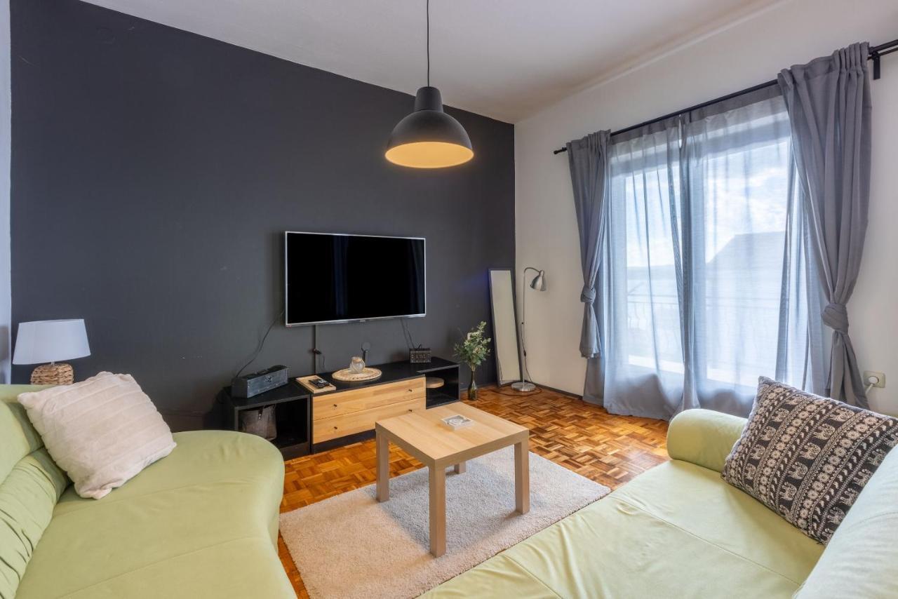 Apartment Suzy Dramalj Ngoại thất bức ảnh