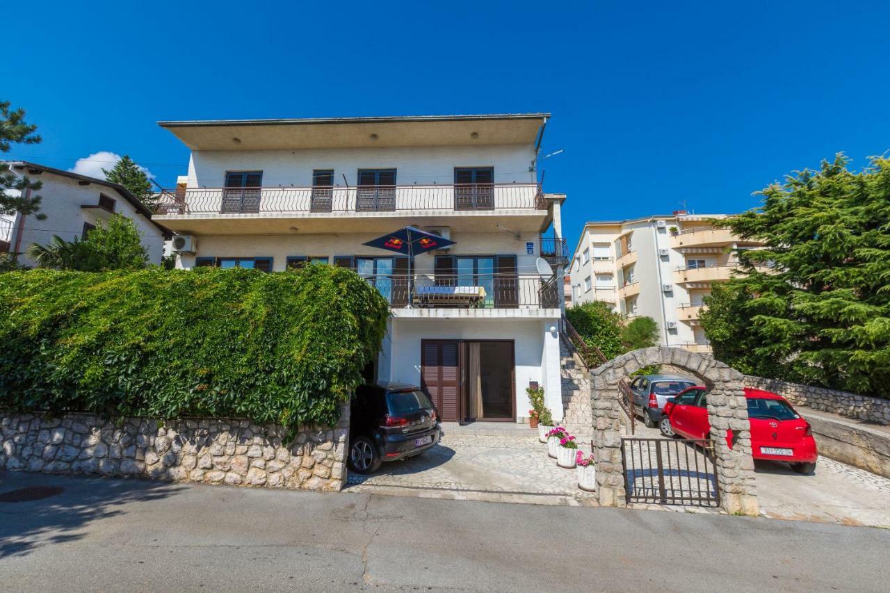 Apartment Suzy Dramalj Ngoại thất bức ảnh
